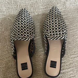 NWOT WHBM  black mules size 9